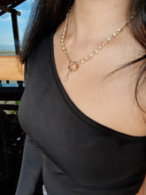 Load image into Gallery viewer, Pearl &amp; Star Necklace